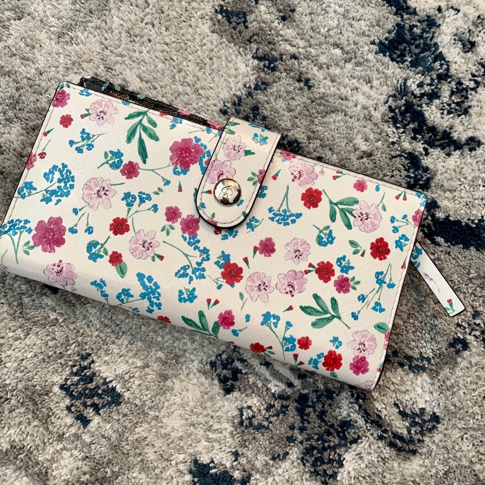 Kate Spade Floral Wallet